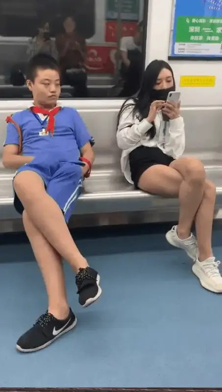 极品奇葩稀缺！大开眼界！各种直播走光露天小视频 533v16g-98推特-精选每日热门,专注打造高质量合集资源平台