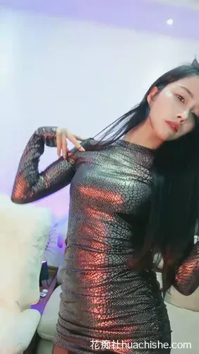 一库一库/小一一 黑丝美腿裸舞诱惑预览图04
