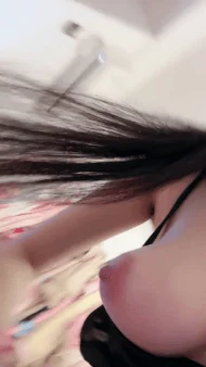 图片[4]-【ed2k】源码录制~萌妻萝莉小幼，非常佛系的大奶吊钟乳妹子，尤其仰视看乳头内凹的奶子额外诱惑，偶尔做做裸体做做瑜伽（260726~260730）【35gb/26v/26配额】-98推特-精选每日热门,专注打造高质量合集资源平台