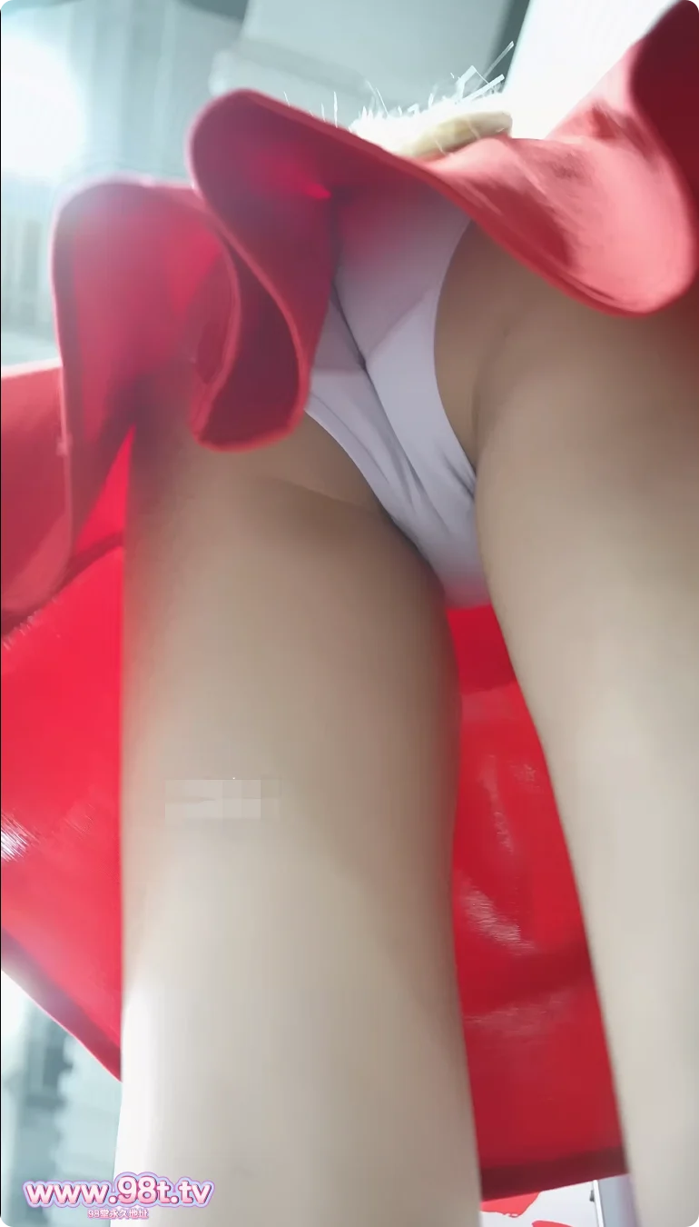 图片[4]-【ED2K】 【 banana cat 】漫展CD 抄底各种御姐美少女 丁字内裤 7月最新【27g/49v/49配额 】-98推特-精选每日热门,专注打造高质量合集资源平台